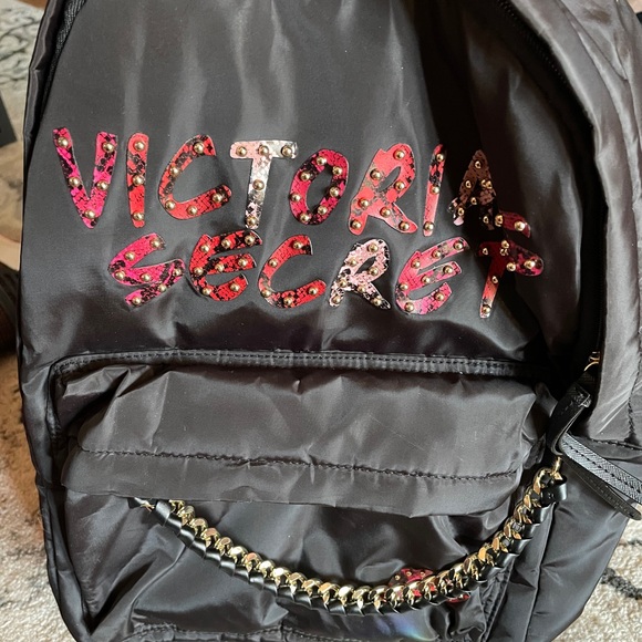 Victoria Secret Backpack gently used leopard inter - Picture 2 of 6